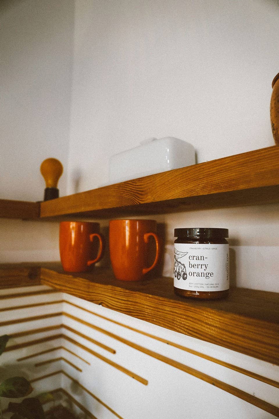 Natural Soy Candle 9 oz Cranberry Orange | Broken Top