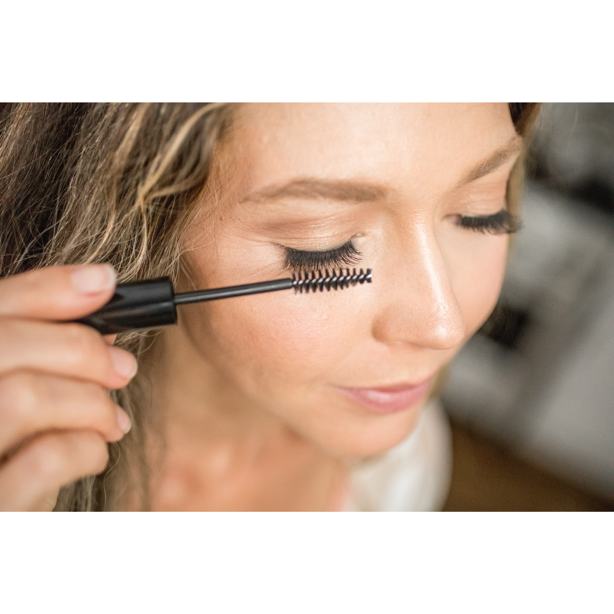 Eyelash Growth Serum | Natural Eyelash & Growth Hair Growth Oil | Pretty Farm Girl