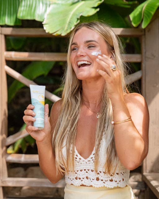 Superfood + Hyaluronic Acid Sun Protection Lotion SPF 30 | Sunplus