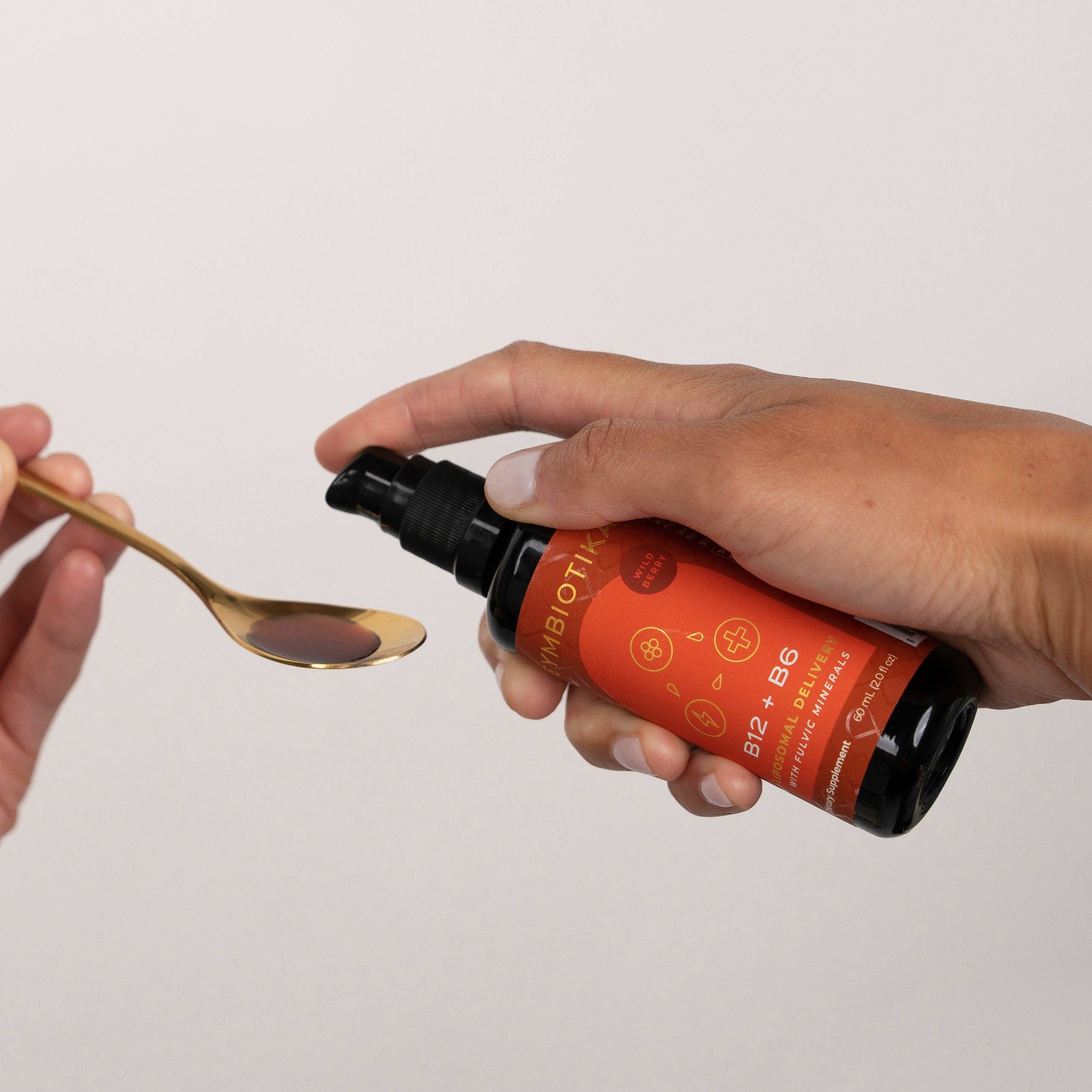 Liposomal Vitamin B12 + B6 | Cymbiotika