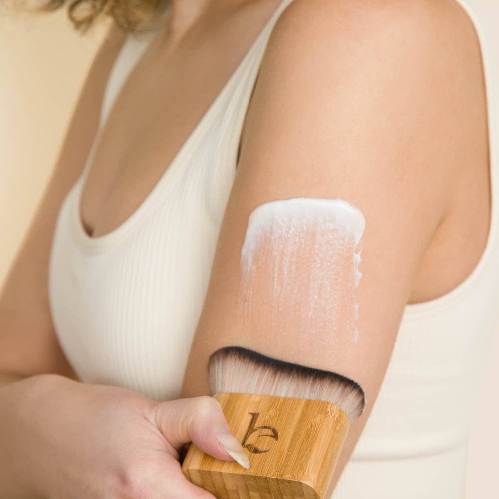 Self Tanner Application Kabuki Body Blending Brush | Beauty by Earth