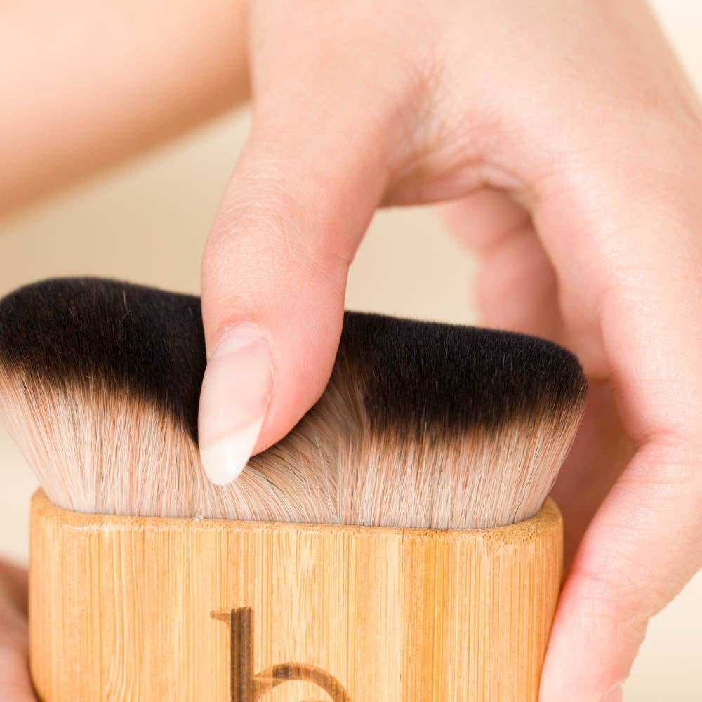 Self Tanner Application Kabuki Body Blending Brush | Beauty by Earth