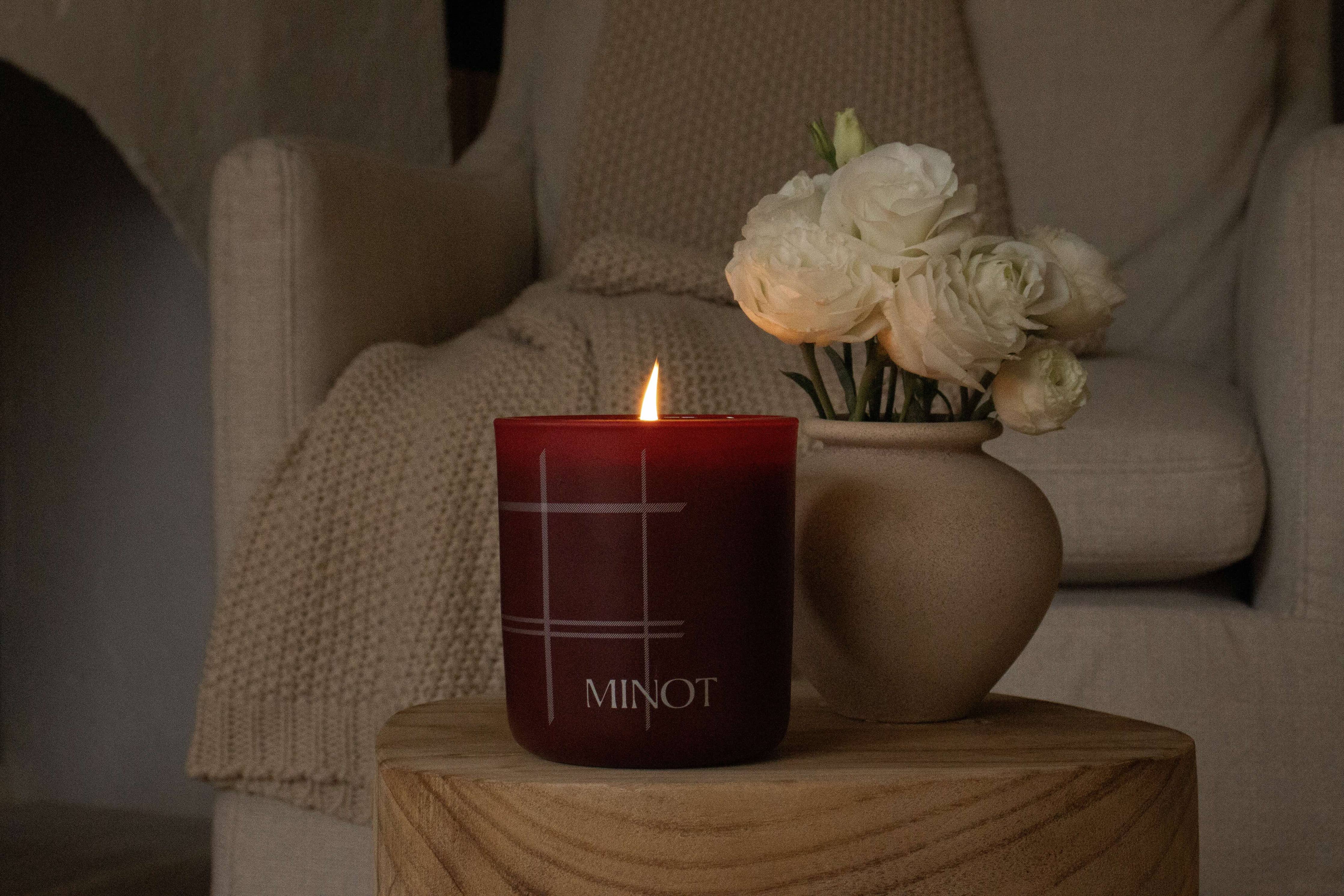 Glow Candle | Minot