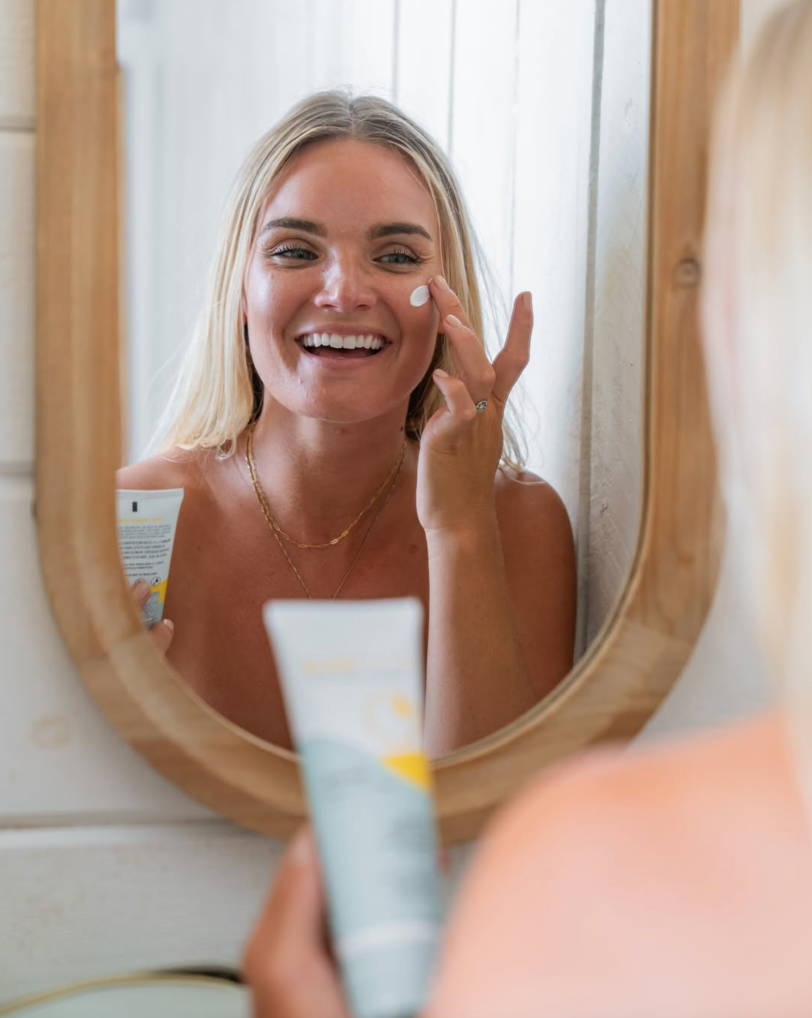 Superfood + Hyaluronic Acid Sun Protection Lotion SPF 30 | Sunplus