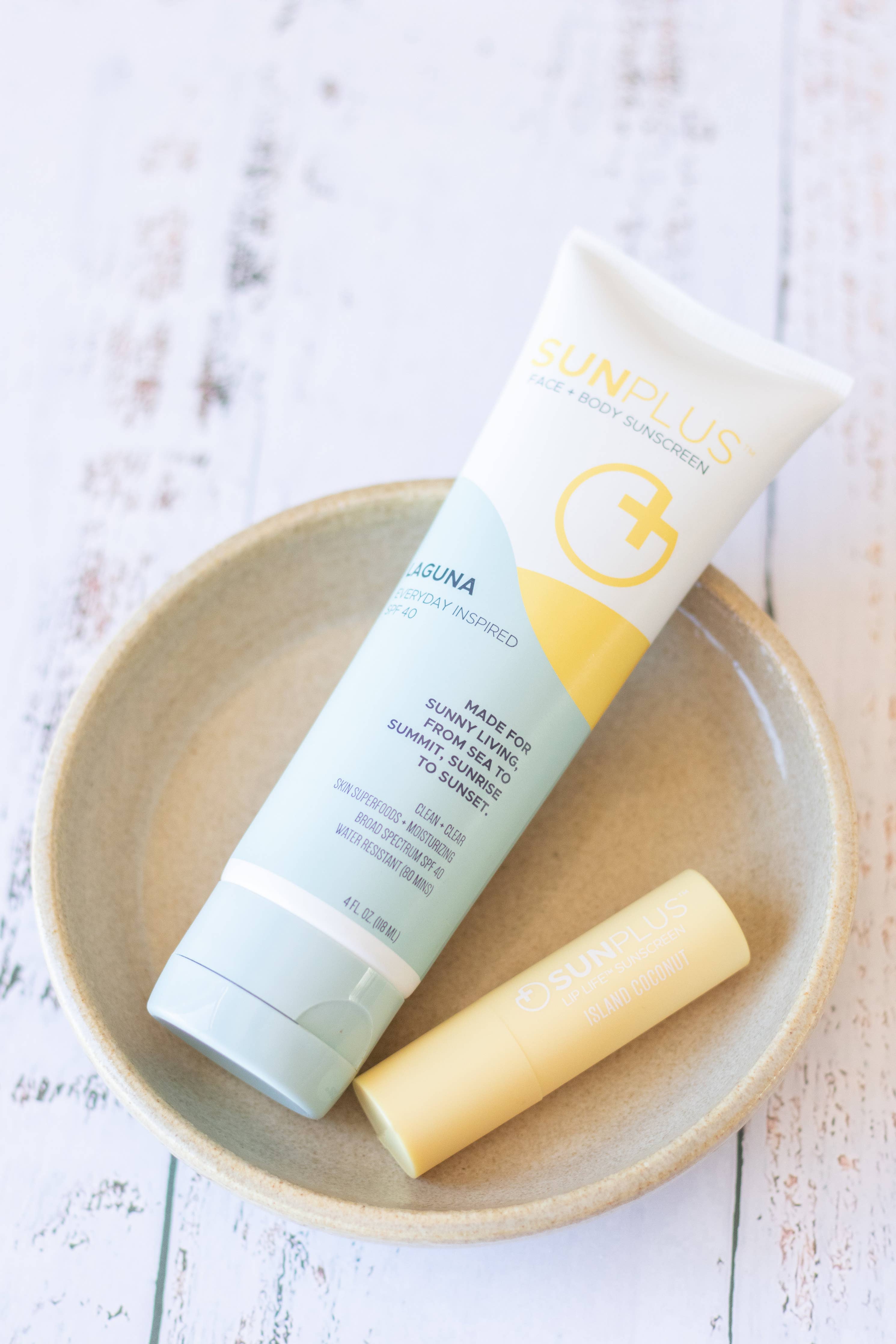 Superfood + Hyaluronic Acid Sun Protection Lotion SPF 30 | Sunplus