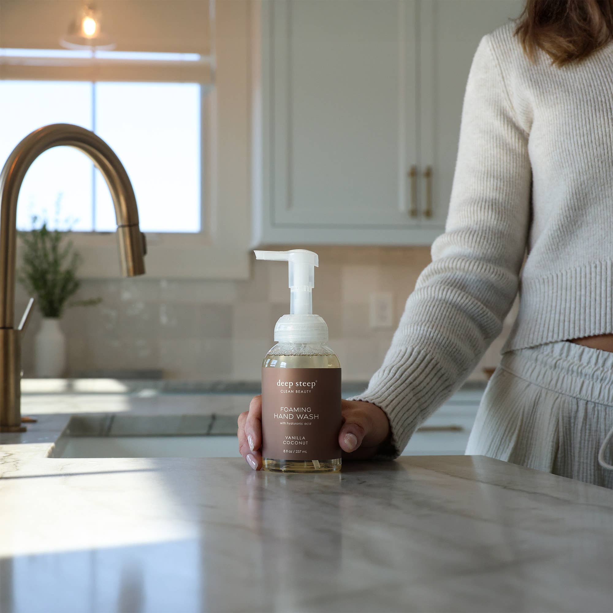 Foaming Hand Wash - Vanilla Coconut 8oz | Deep Steep Clean Beauty