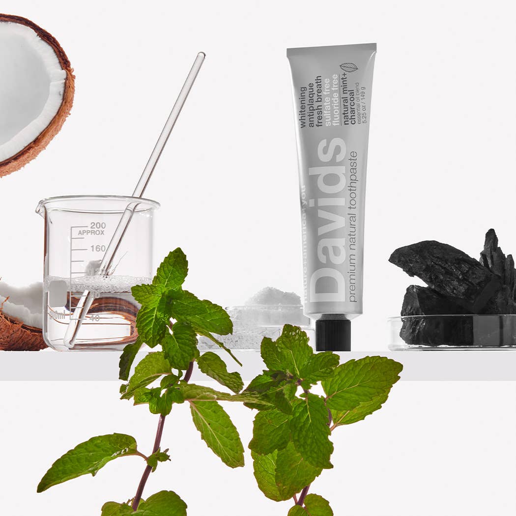 Davids Premium Toothpaste Charcoal+Peppermint | Davids